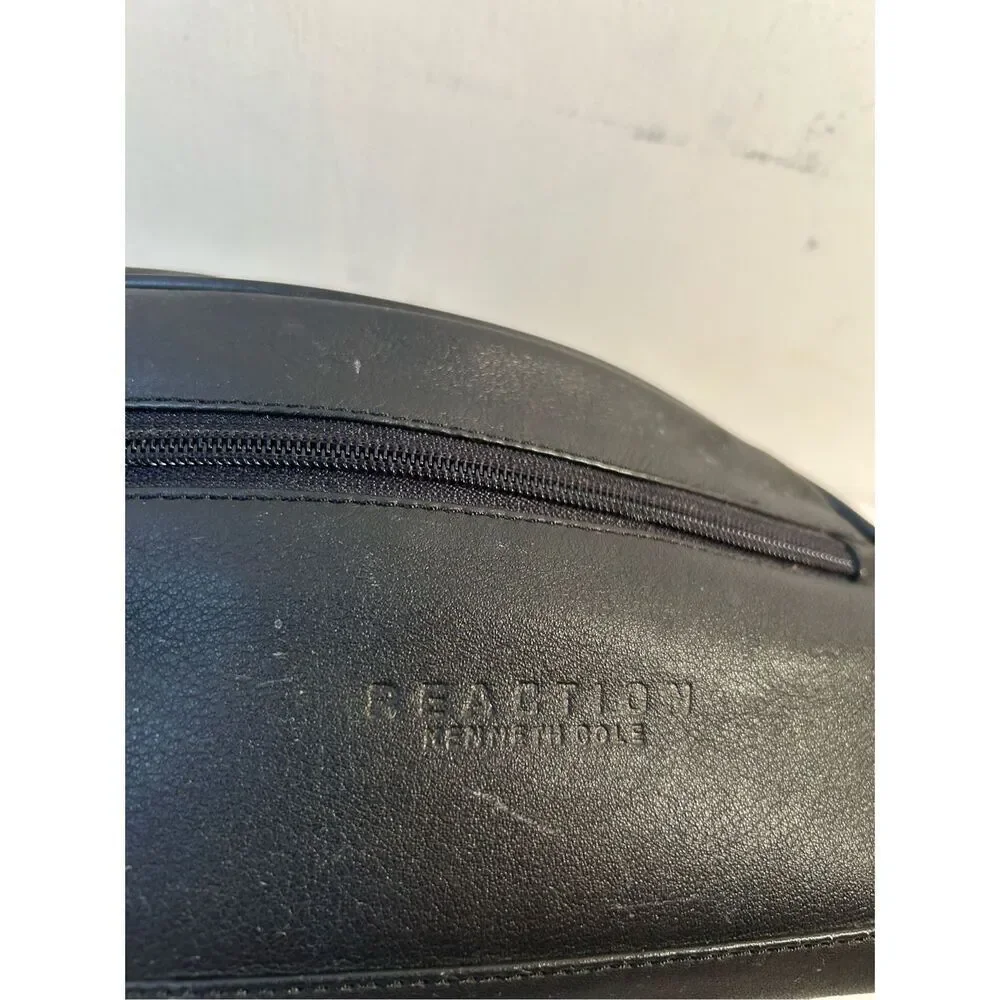 Kenneth Cole black‎ leather zipper toiletries bag 10